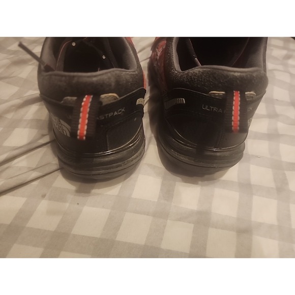 The North Face Red/Black Sneakers Size 11 Running Shoes Men's - Picture 9 of 14